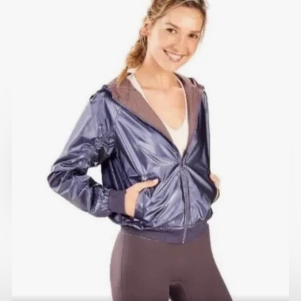 Fabletics M metallic blue purple mauve reversible jacket fall winter.